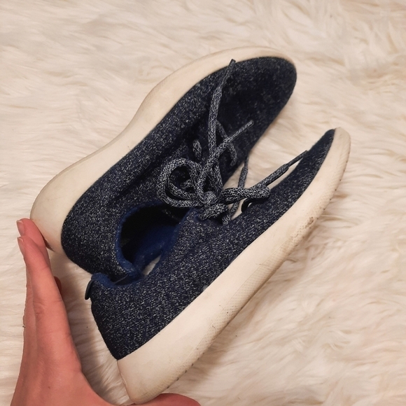 Allbirds Navy Heather Wool Runners 6 - Picture 6 of 9